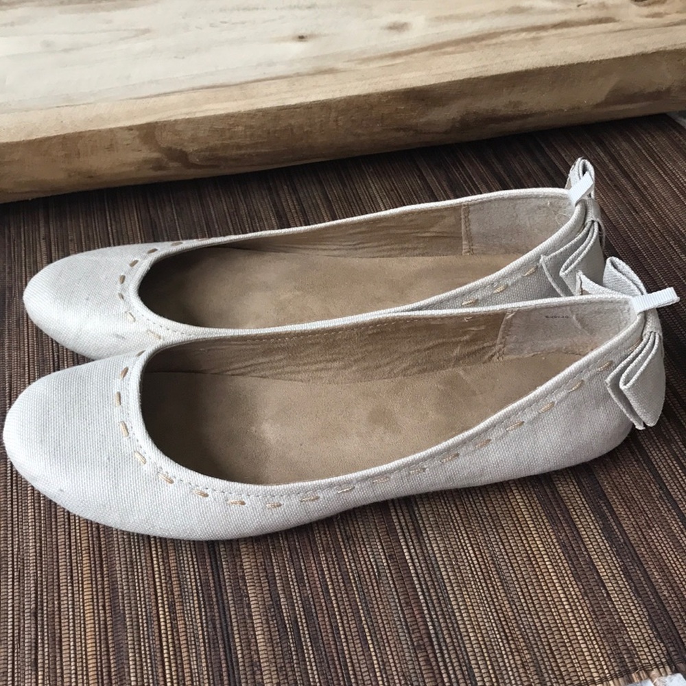 Gap flats size 10